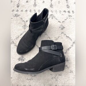 Carlos Santana Stylish Black Ankle Boots 7